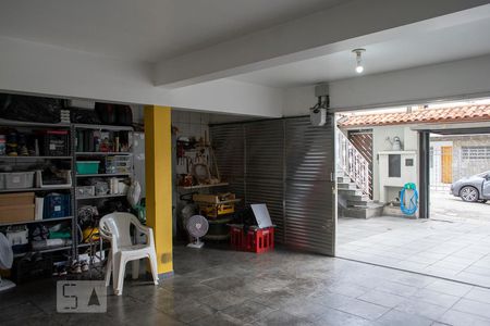 Casa à venda com 209m², 4 quartos e 4 vagas Casa à venda com 209m², 4 quartos e 4 vagasGARAGEM