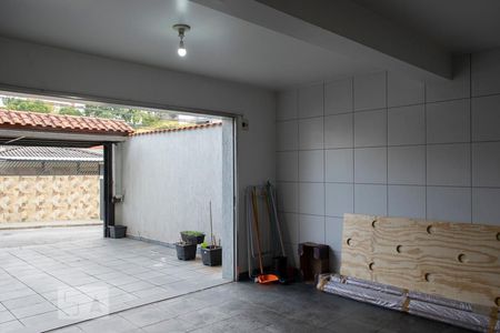 Casa à venda com 209m², 4 quartos e 4 vagas Casa à venda com 209m², 4 quartos e 4 vagasGARAGEM