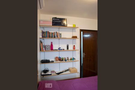 Casa à venda com 209m², 4 quartos e 4 vagas Casa à venda com 209m², 4 quartos e 4 vagasQUARTO 2