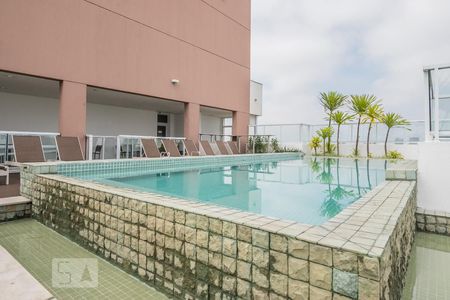 Apartamento à venda com 70m², 1 quarto e 1 vagaÁrea comum - Piscina