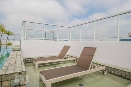 Apartamento à venda com 70m², 1 quarto e 1 vagaÁrea comum - Piscina