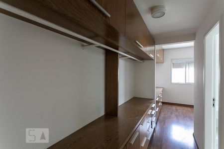 Closet da suíte 1 de apartamento para alugar com 3 quartos, 110m² em Vila Leopoldina, São Paulo