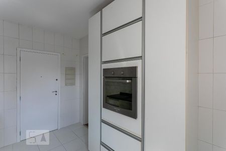 Apartamento para alugar com 110m², 3 quartos e 2 vagas Apartamento para alugar com 110m², 3 quartos e 2 vagasCozinha