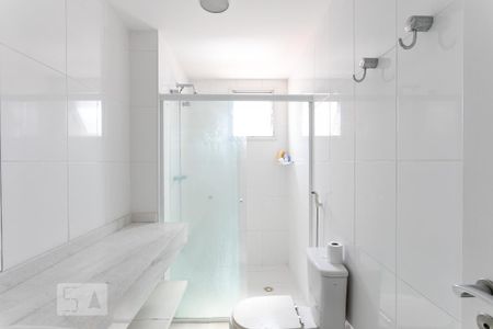 Apartamento para alugar com 110m², 3 quartos e 2 vagas Apartamento para alugar com 110m², 3 quartos e 2 vagasBanheiro da Suíte 1