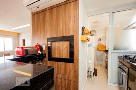 Apartamento à venda com 74m², 2 quartos e 2 vagasCozinha com Churrasqueira
