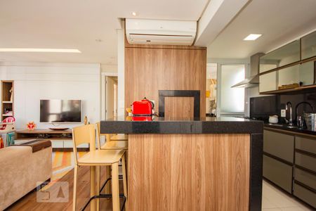 Apartamento à venda com 74m², 2 quartos e 2 vagasCozinha com Churrasqueira