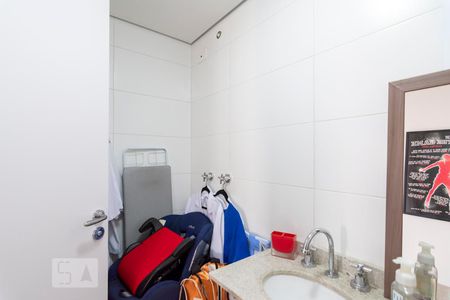 Banheiro de apartamento à venda com 2 quartos, 65m² em Vila Pires, Santo André