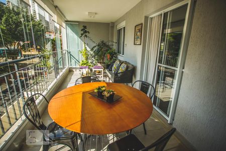 Varanda gourmet de apartamento para alugar com 2 quartos, 100m² em Chácara Inglesa, São Paulo