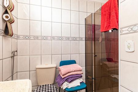 Apartamento à venda com 55m², 2 quartos e 1 vagaBanheiro 