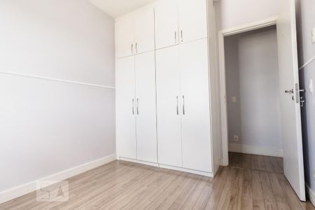 Apartamento para alugar com 70m², 2 quartos e 1 vagaQuarto 1 Armários