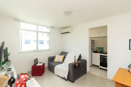 SALA de apartamento à venda com 2 quartos, 65m² em Santa Rosa, Niterói