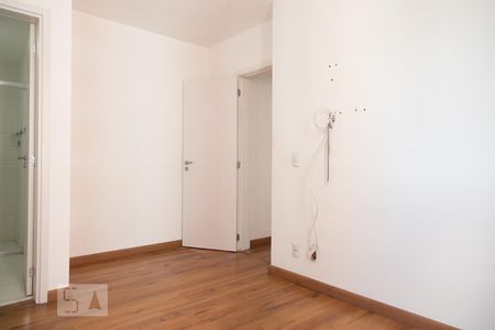 Suite de apartamento à venda com 2 quartos, 59m² em Picanço, Guarulhos