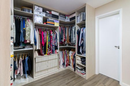 Apartamento para alugar com 154m², 3 quartos e 3 vagasCloset quarto 3 suíte