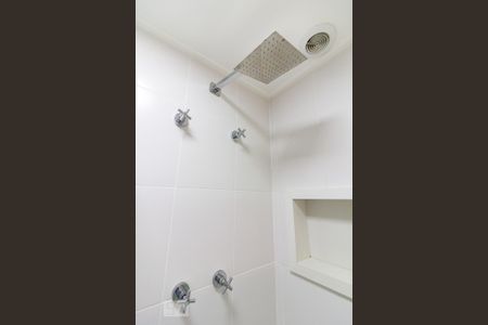 Apartamento para alugar com 154m², 3 quartos e 3 vagasBanheiro quarto 1 suíte - chuveiro