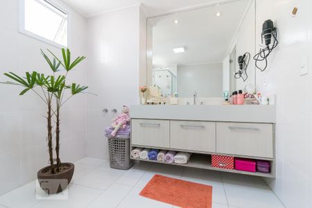 Apartamento para alugar com 154m², 3 quartos e 3 vagasBanheiro quarto 3 suíte