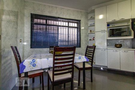 Casa à venda com 180m², 3 quartos e 4 vagas Casa à venda com 180m², 3 quartos e 4 vagasSala de Jantar