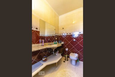 Casa à venda com 180m², 3 quartos e 4 vagas Casa à venda com 180m², 3 quartos e 4 vagasBanheiro da Suíte