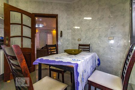 Casa à venda com 180m², 3 quartos e 4 vagas Casa à venda com 180m², 3 quartos e 4 vagasSala de Jantar