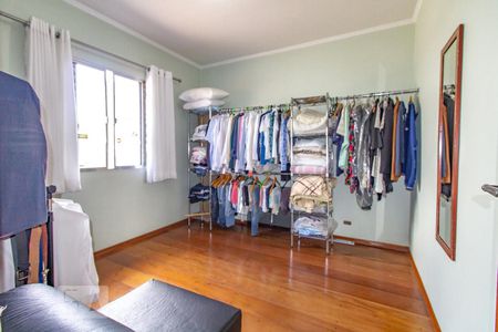 Casa à venda com 180m², 3 quartos e 4 vagas Casa à venda com 180m², 3 quartos e 4 vagasQuarto 2