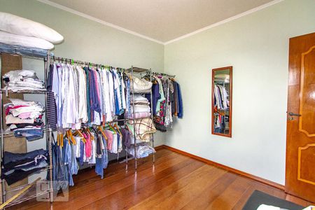 Casa à venda com 180m², 3 quartos e 4 vagas Casa à venda com 180m², 3 quartos e 4 vagasQuarto 2