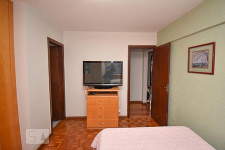 Apartamento à venda com 68m², 2 quartos e 3 vagas