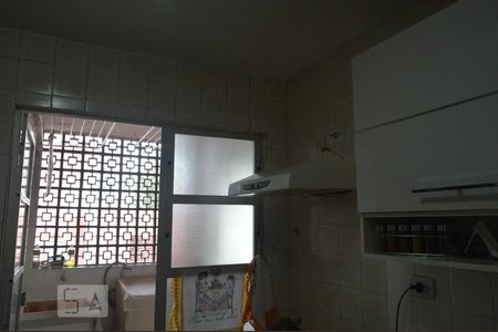 Apartamento à venda com 74m², 3 quartos e 1 vagaÁrea de Serviço