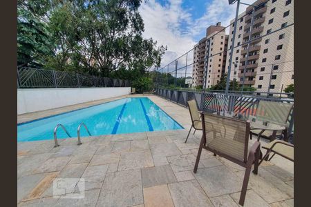 Apartamento à venda com 83m², 2 quartos e 2 vagas Apartamento à venda com 83m², 2 quartos e 2 vagasÁrea comum - Piscina