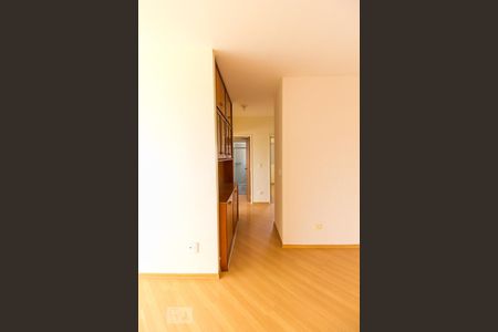 Corredor de apartamento à venda com 3 quartos, 100m² em Vila Pereira Barreto, São Paulo