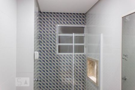 Banheiro  de casa de condomínio para alugar com 1 quarto, 40m² em Vila Isolina Mazzei, São Paulo