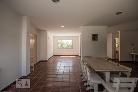 Apartamento para alugar com 50m², 1 quarto e 1 vagaÁrea Comum  Salão de Festas