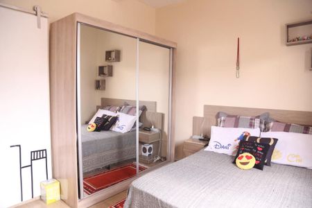 Casa à venda com 300m², 6 quartos e 3 vagasQuarto 2 casa 3