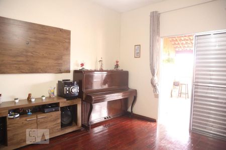 Casa à venda com 300m², 6 quartos e 3 vagasSala casa 3