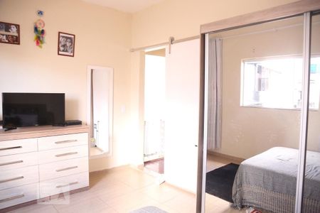 Casa à venda com 300m², 6 quartos e 3 vagasQuarto 2 casa 3