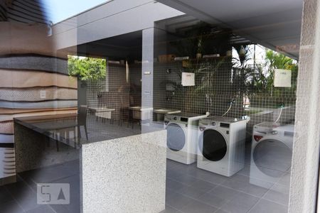Área comum de apartamento à venda com 1 quarto, 44m² em Jardim Tupanci, Barueri