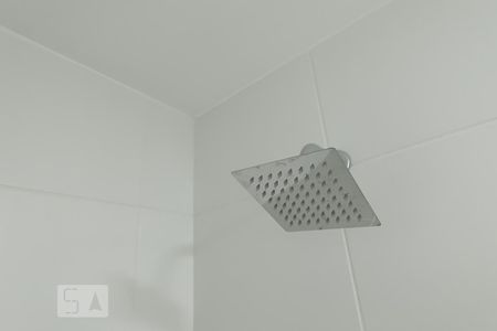Apartamento para alugar com 44m², 1 quarto e 1 vagaDetalhe banheiro social - Chuveiro