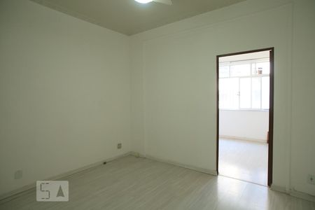 Sala de apartamento para alugar com 1 quarto, 35m² em Tijuca, Rio de Janeiro