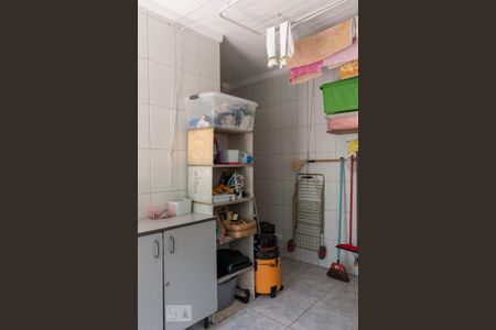 Casa para alugar com 335m², 4 quartos e 6 vagasÁrea de Serviço