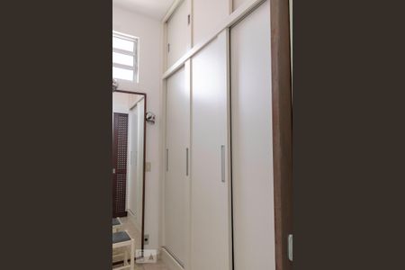 Casa para alugar com 335m², 4 quartos e 6 vagasCloset da suíte