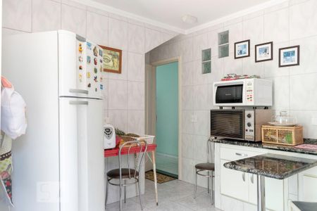 Casa para alugar com 335m², 4 quartos e 6 vagasCozinha