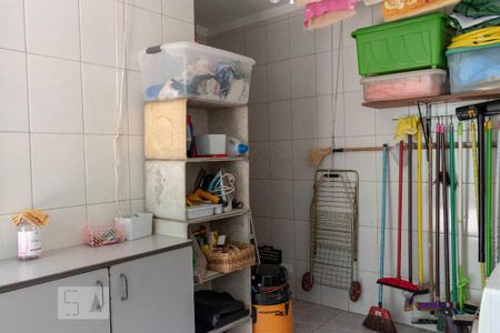 Casa para alugar com 335m², 4 quartos e 6 vagasÁrea de Serviço
