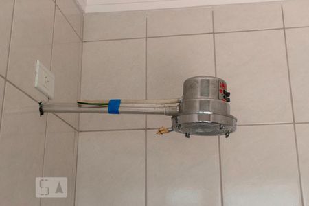 Casa para alugar com 335m², 4 quartos e 6 vagasBanheiro de Serviço