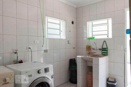 Casa para alugar com 335m², 4 quartos e 6 vagasÁrea de Serviço