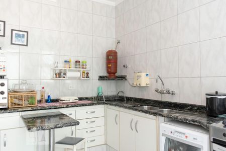 Casa para alugar com 335m², 4 quartos e 6 vagasCozinha