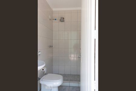 Casa para alugar com 335m², 4 quartos e 6 vagasBanheiro de Serviço