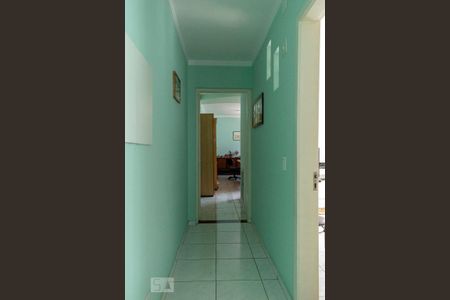 Casa para alugar com 335m², 4 quartos e 6 vagasCorredor