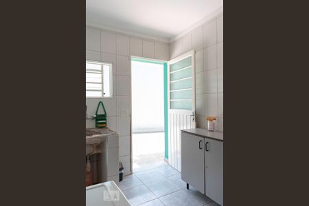 Casa para alugar com 335m², 4 quartos e 6 vagasÁrea de Serviço