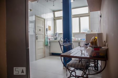 Apartamento à venda com 110m², 3 quartos e sem vaga Apartamento à venda com 110m², 3 quartos e sem vagaCozinha