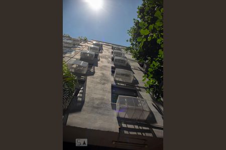 Apartamento à venda com 110m², 3 quartos e sem vaga Apartamento à venda com 110m², 3 quartos e sem vagaFachada