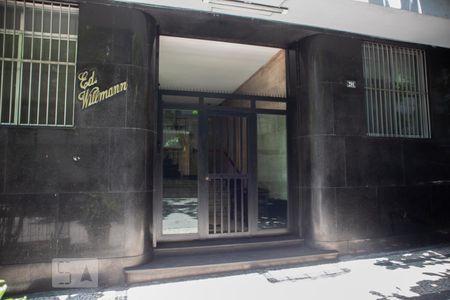 Apartamento à venda com 110m², 3 quartos e sem vaga Apartamento à venda com 110m², 3 quartos e sem vagaFachada