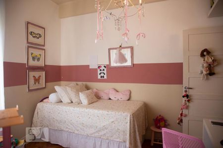 Apartamento à venda com 110m², 3 quartos e sem vaga Apartamento à venda com 110m², 3 quartos e sem vagaQuarto